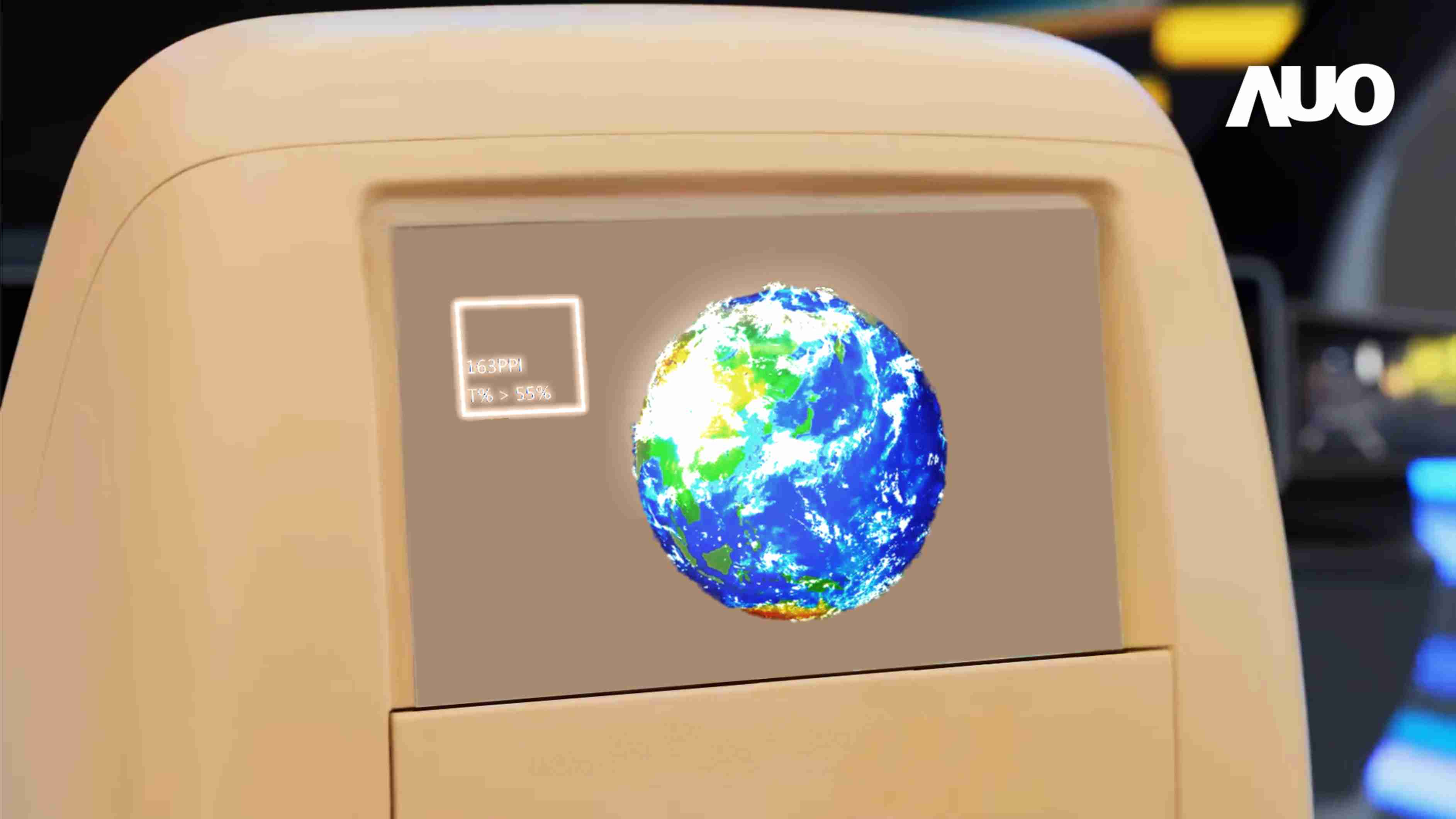 尊龙z6突破设计与制程挑战，，，，推出全球最高分辨率163ppi的13.5吋透明Micro LED面板，，，，并积极布局智能车市场，，，，以期拓展透明显示应用的可能性